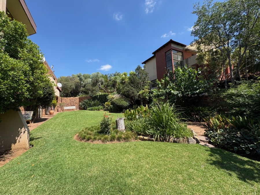 4 Bedroom Property for Sale in Heuwelsig Free State